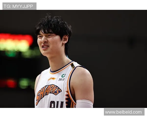 篮球明星遭遇视网膜脱落危机运动生涯面临重大挑战与转折