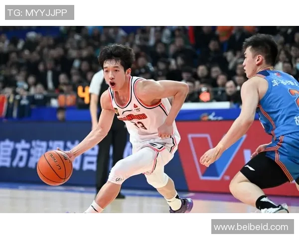 广东篮球明星的崛起与发展探索中国篮球的未来之路